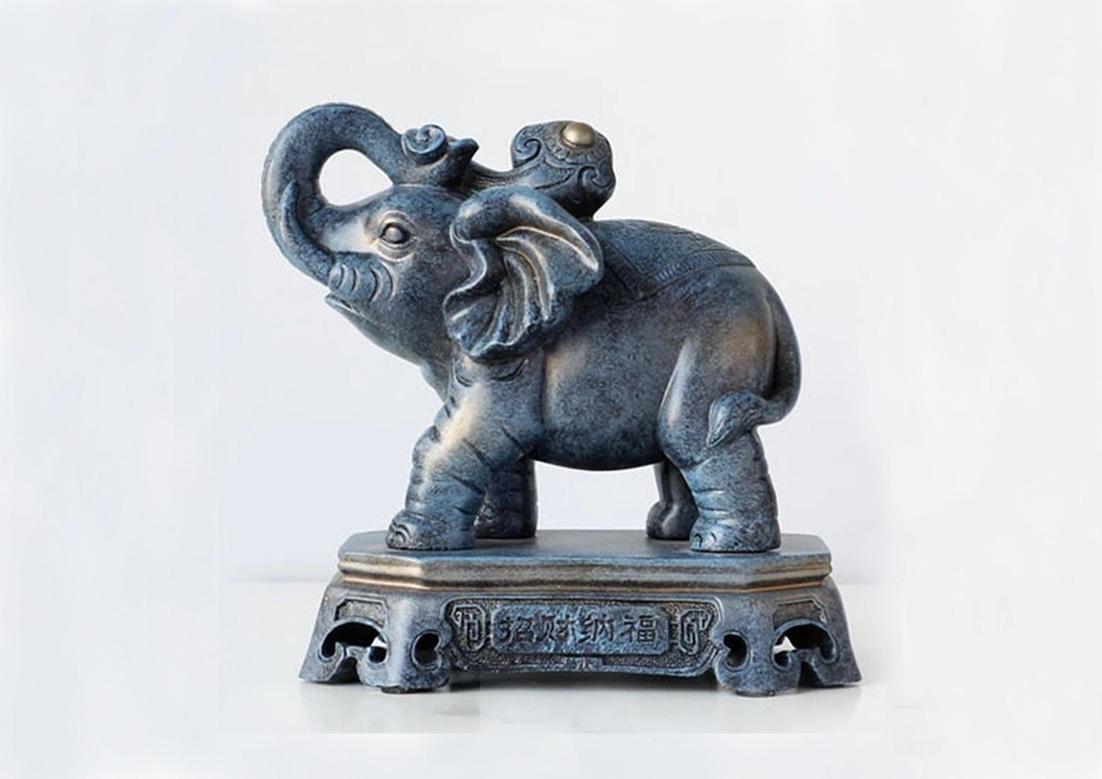 Elephant figurine - Home decor ideas